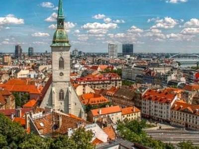 Словакия позволит беспрепятственно путешествовать в и из 16 европейских стран