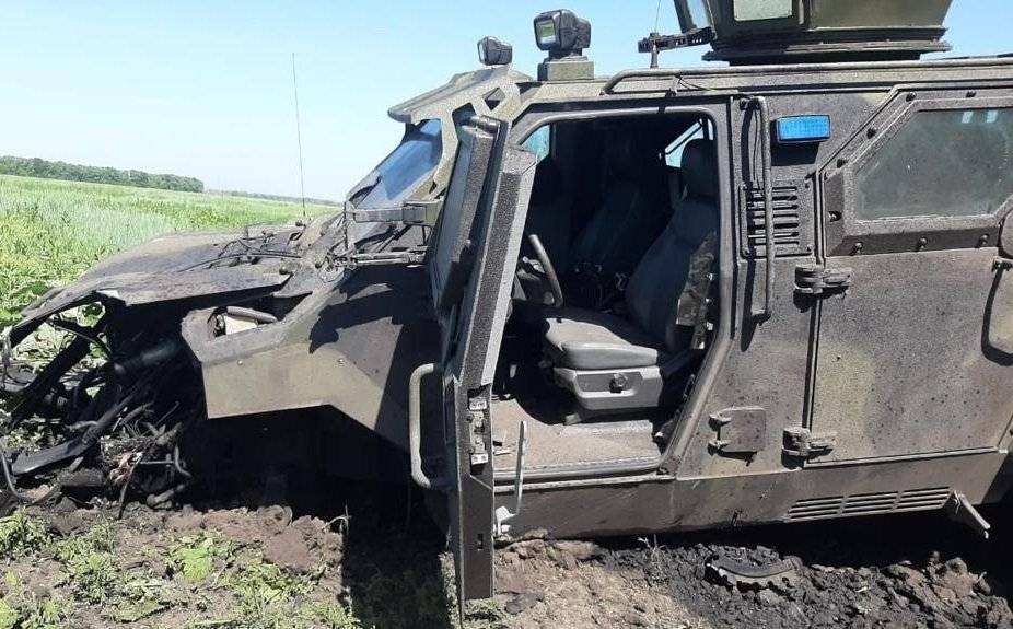 Война на Донбассе: возле Авдеевки подорвался автомобиль ВСУ, десять раненых