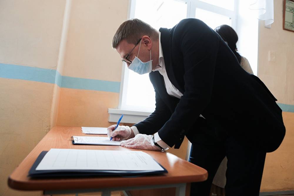 Текслер сдаст пробный тест ЕГЭ по истории в одной из школ Челябинска