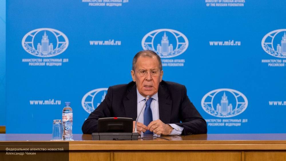 Лавров: Токио не отвечает на предложение России заключить полноценный мирный договор