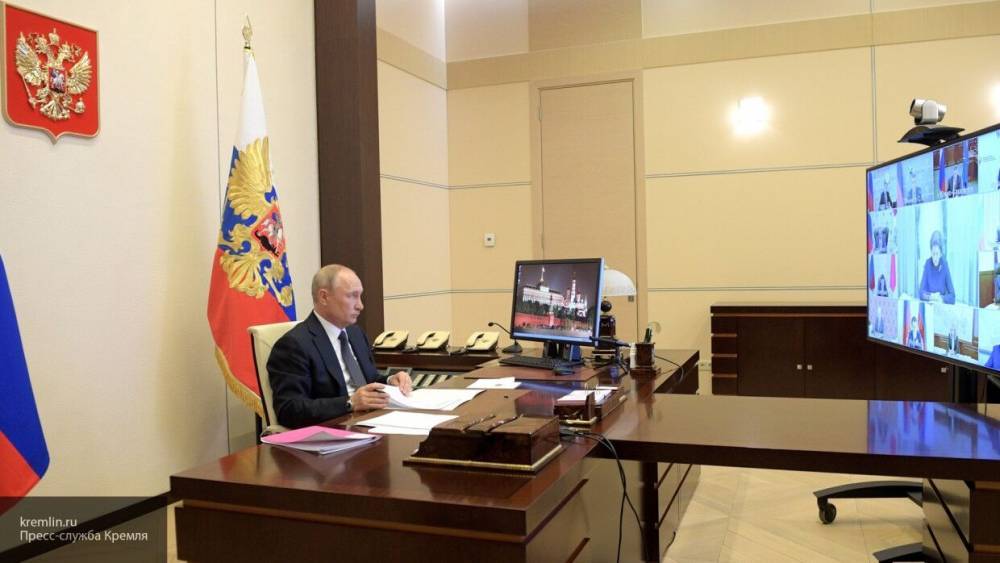Путин провел видеосовещание с членами Совбеза, обсудив юго-восток Украины