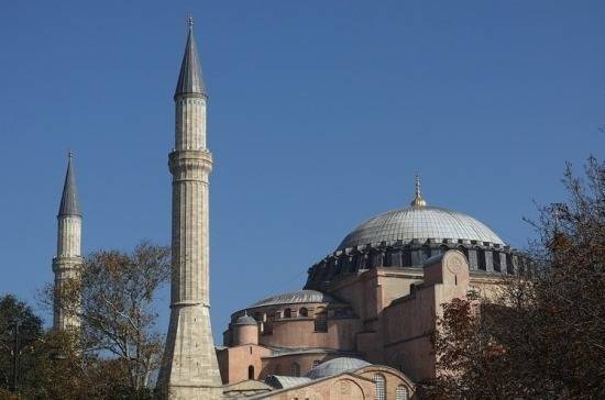 В Турции заверили о продолжении допуска христиан в собор Святой Софии