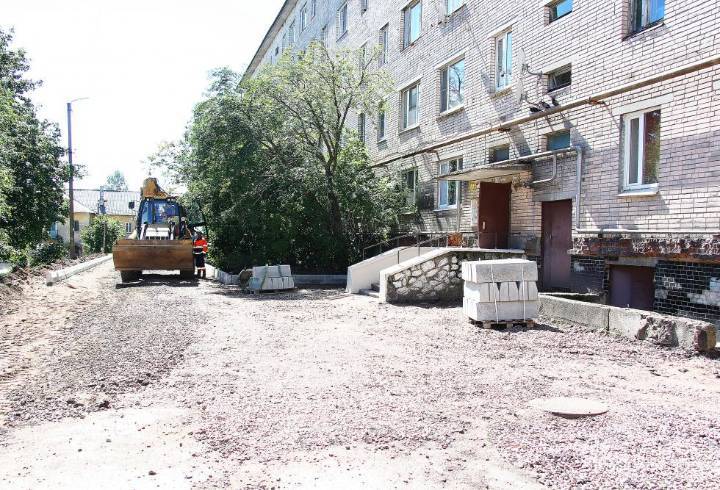 В Выборге начались работы по благоустройству двора на Гагарина, 9