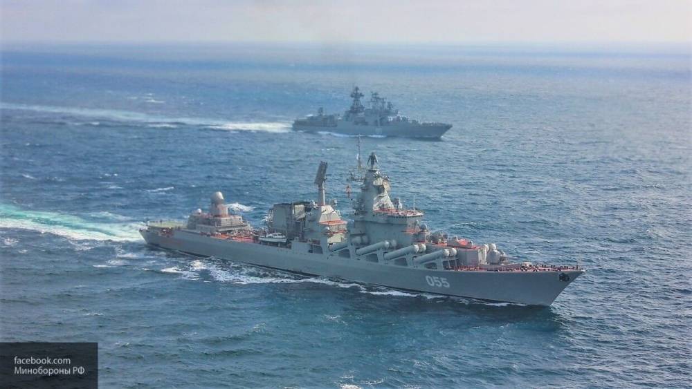 Видео с ракетными стрельбами крейсера "Петр Великий" в Баренцевом море опубликовано в Сети