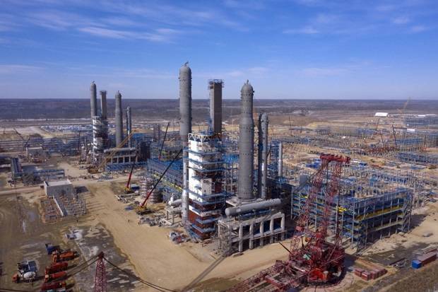 Рабочие на заводе российского “Газпрома” устроили бунт