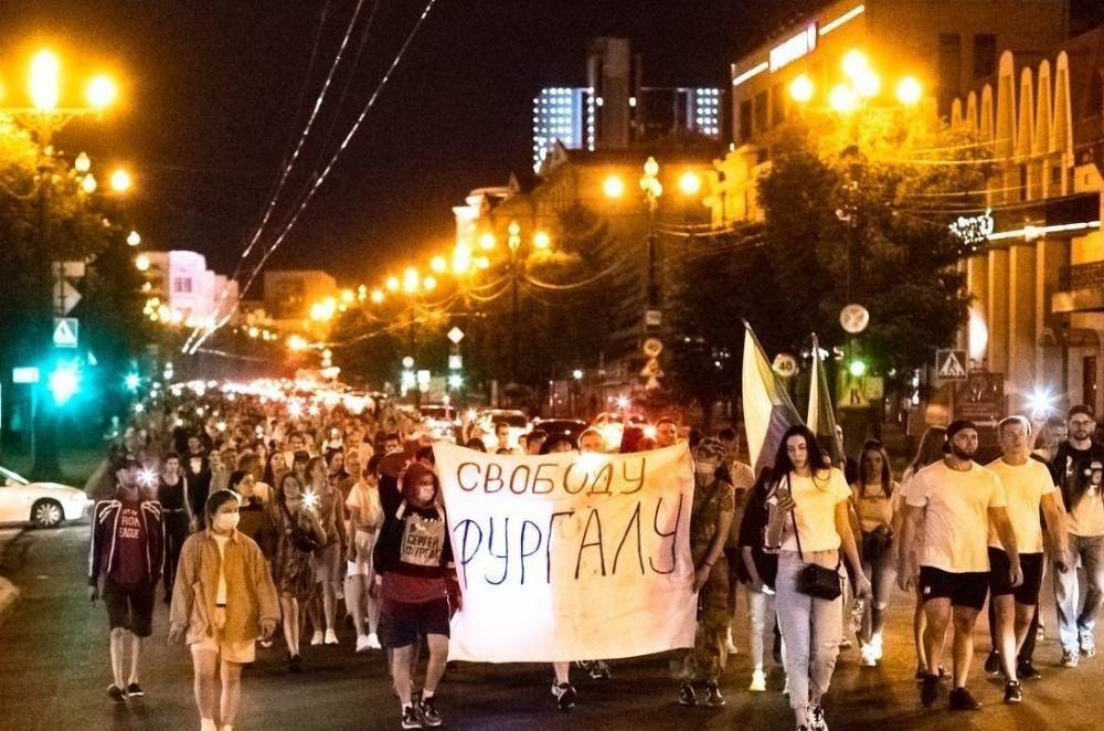 «Мы здесь власть»: Протесты в Хабаровске возобновились с новой силой – видео