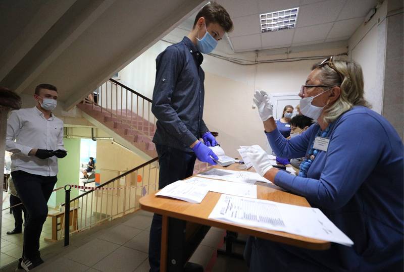 В Минпросвещения заявили об отсутствии вспышек коронавируса из-за ЕГЭ