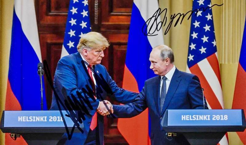 Снимок Путина и Трампа с автографами обоих президентов выставлен на продажу