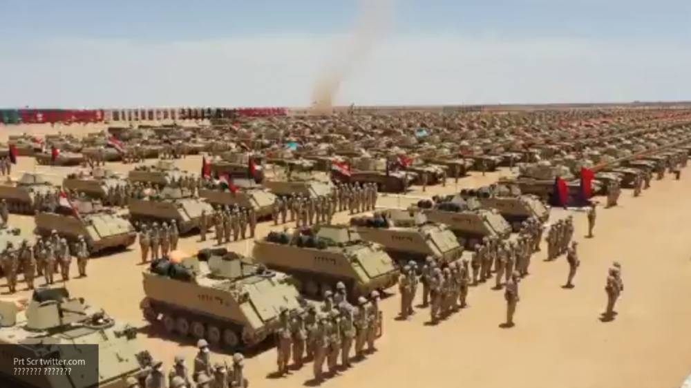 Египетская армия проводит массовые учения, что может говорить о подготовке к боям в Ливии