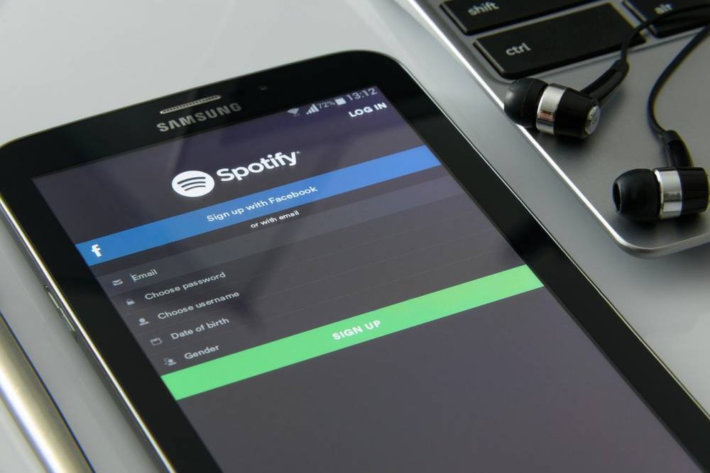 В Украине заработал музыкальный сервис Spotify