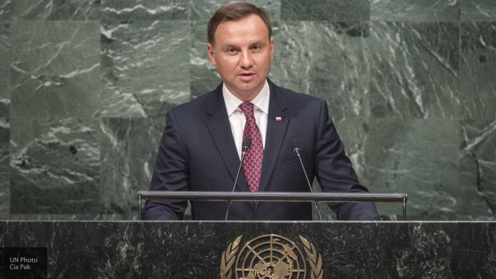 Польский президент заявил, что раскусил пранкеров Вована и Лексуса по слову "зубровка"