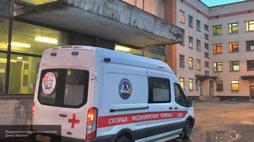 Пенсионер выпал из окна больницы в Красноярском крае