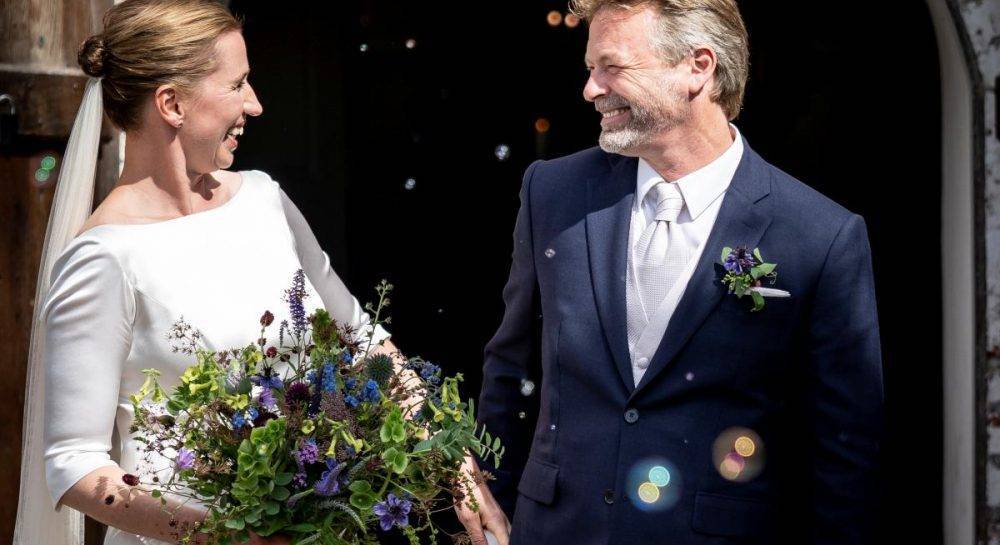 Премьер Дании наконец-то вышла замуж после двух отмененных свадеб (фото)