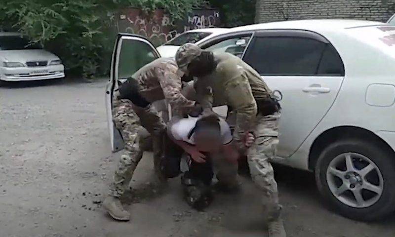 Опубликовано видео спецоперации ФСБ против террористов в Хабаровске