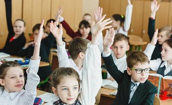 С 1 сентября 200 тысяч украинских школьников останутся без обучения на русском языке