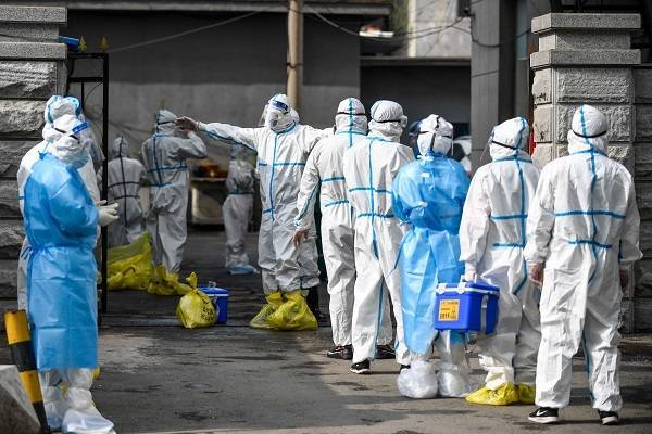 В китайском городе Урумчи ввели военное положение из-за вспышки коронавируса