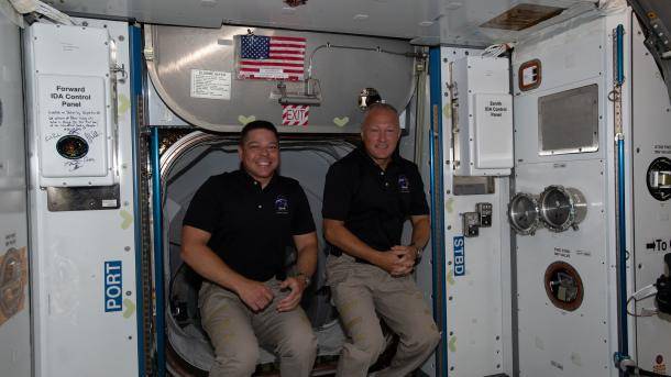 Стало известно, когда корабль SpaceX Crew Dragon вернется на Землю