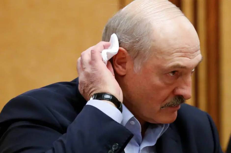 В Беларуси сообщили о срочной госпитализации Лукашенко