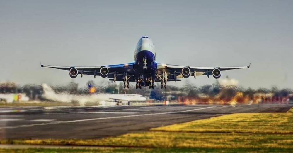 Авиакомпания "Мотор Сич" снова отменяет рейсы из-за коронавируса
