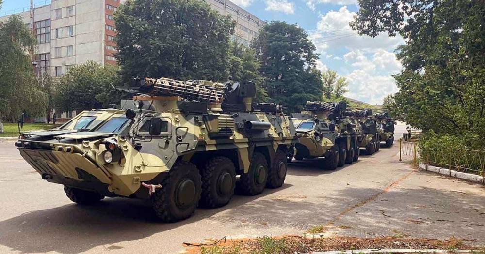 Украинская армия получила новые бронетранспортеры