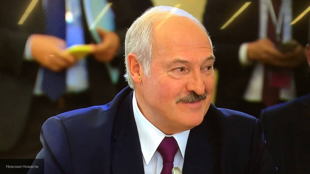 Лукашенко поздравил Путина с одобрением россиянами предложенных поправок к Конституции