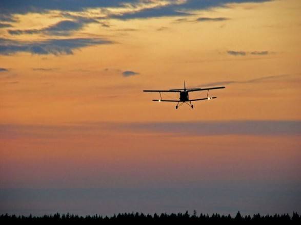 Вертолет и самолет со спасателями отправились на поиски пропавшего АН-2 в Бурятии