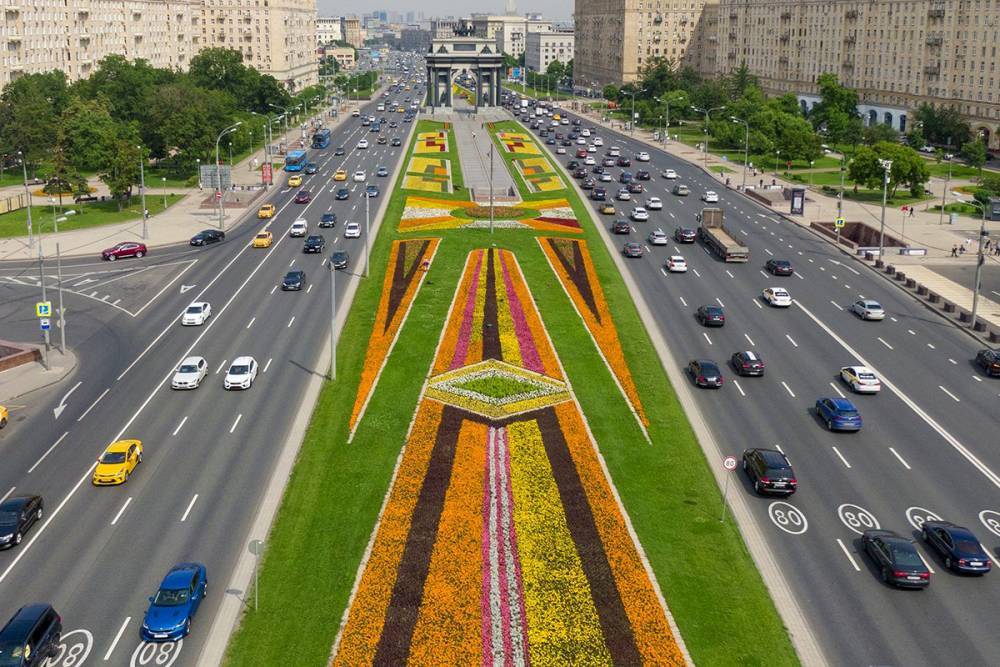 Москва отремонтирует более 200 километров дорог на территории Подмосковья