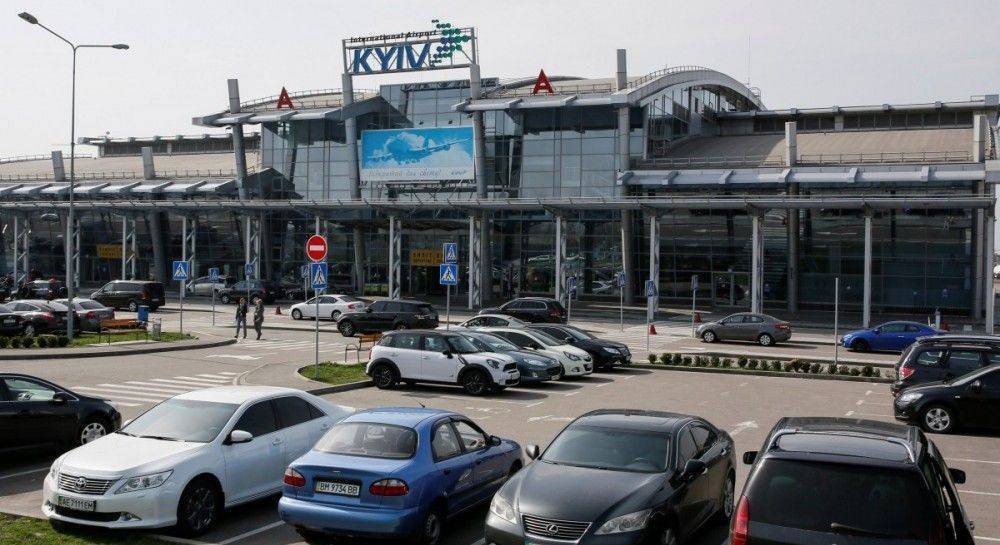 СМИ сообщили о минировании аэропорта в Жулянах
