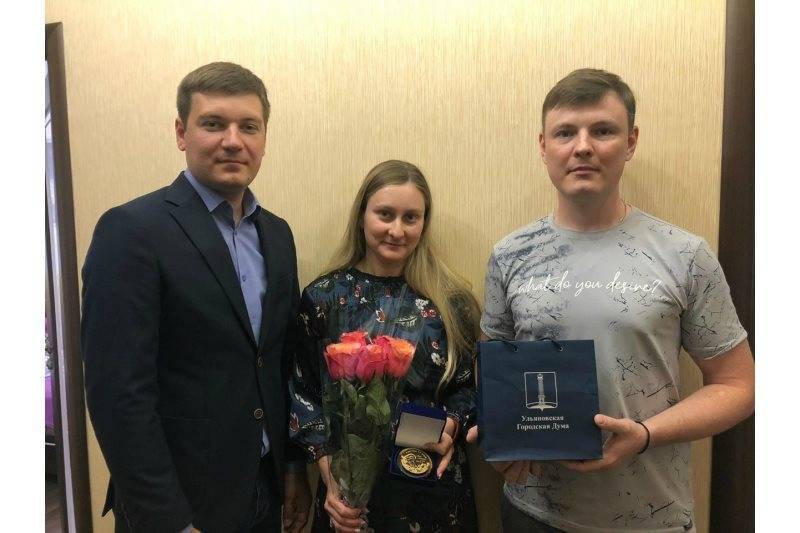 Жительницам Ульяновска вручили медали Материнства