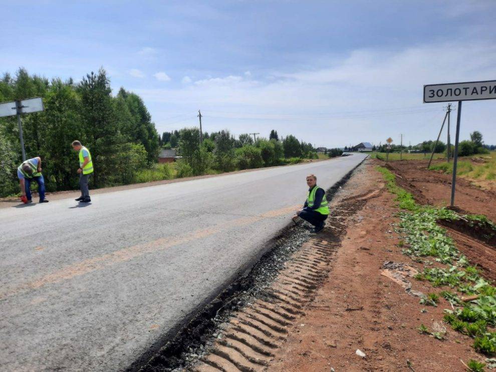 Завершили ремонт дороги в Глазовском районе