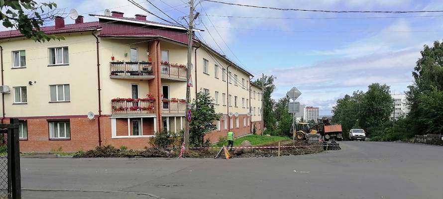 Светофор появится у школы Петрозаводска, где родители ждали пешеходного перехода более 20 лет (ФОТО)