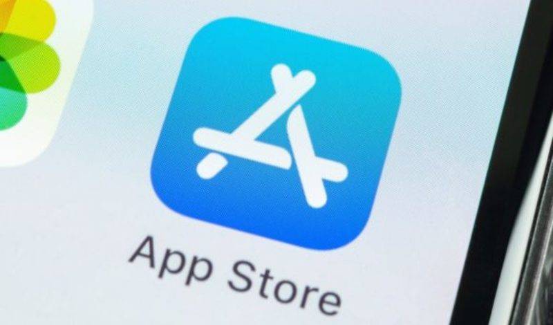 Спецпредставитель президента заявил о риске отключения App Store и Google Play