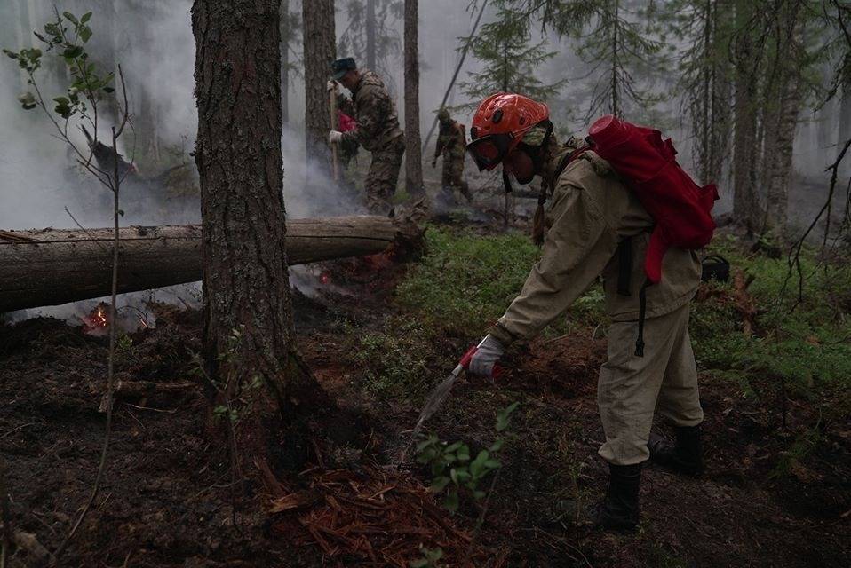 К заповеднику «Денежкин Камень» приближается еще один лесной пожар