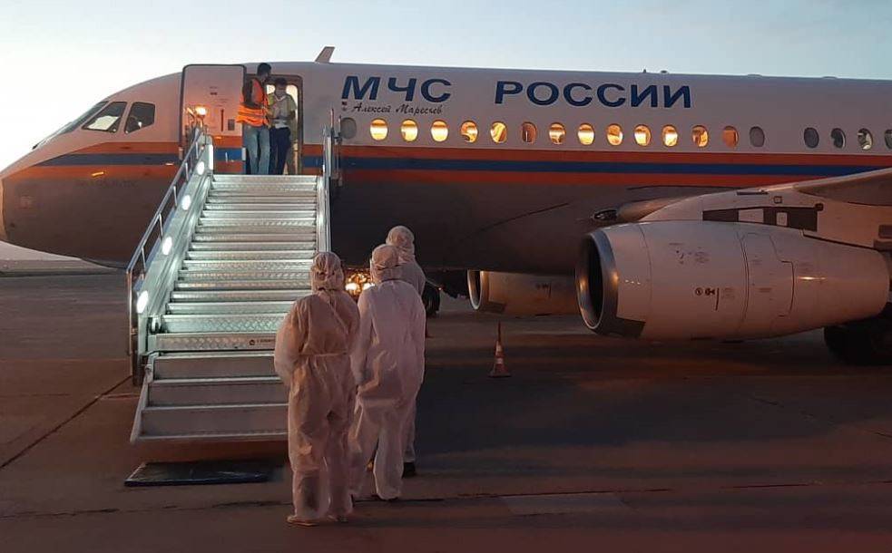 Российские врачи прибыли в Бишкек