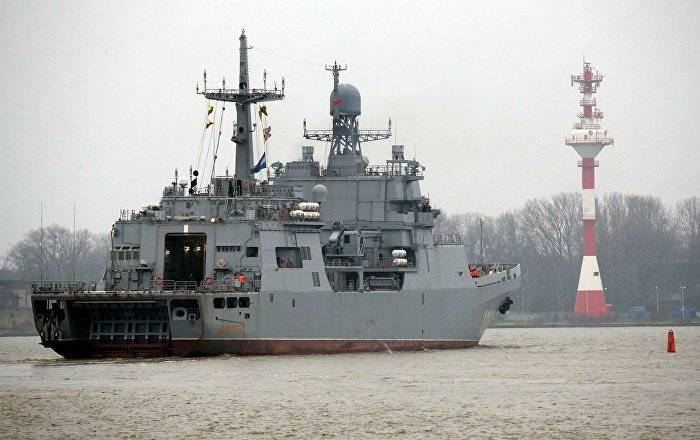 Россия строит десантные корабли: БДК "Петр Моргунов" вышел на госиспытания