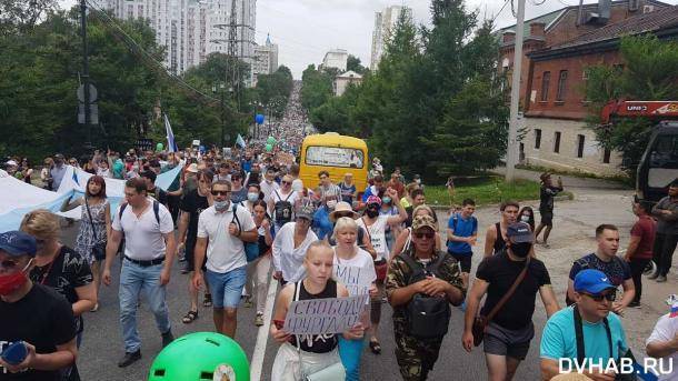 "Чемодан - вокзал - Самара!". Хабаровск вышел против нового губернатора
