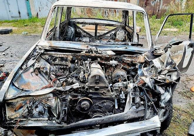 Новомичуринец лишился машины из-за искры от болгарки