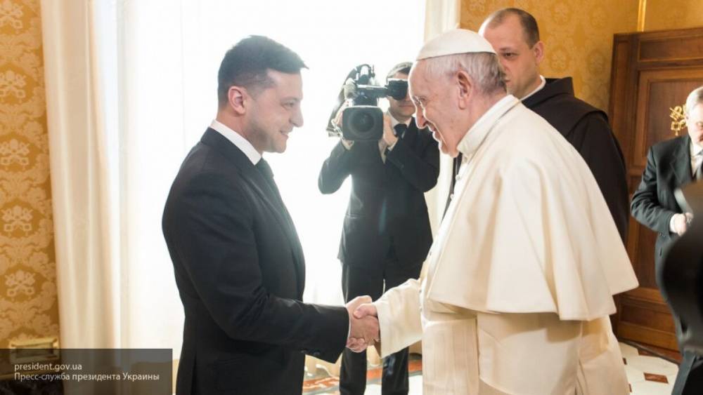 Папа римский приветствовал факт достижения договоренности по Донбассу