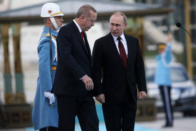 Лидеры России и Турции обсудили ситуацию на армяно-азербайджанской границе