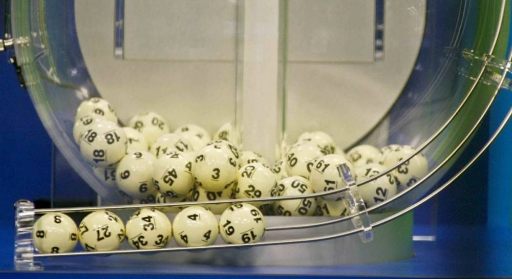 Купил билет и забыл в машине: австралиец едва не потерял $2 миллиона выигрыша в лотерею
