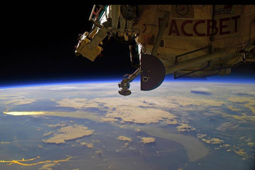 Космонавт снял рассвет над Байкалом на «Рассвете»