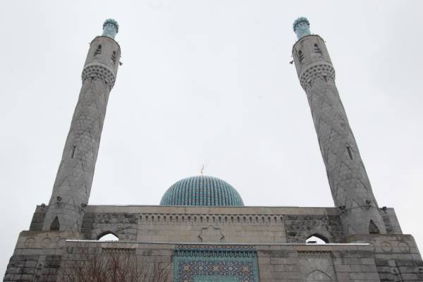 Муфтий Петербурга призвал мусульман праздновать Курбан-Байрам дома