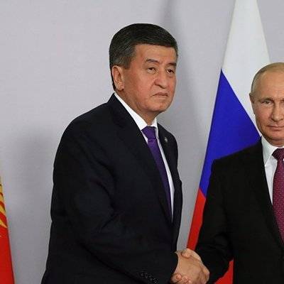 Президенты России и Киргизии обсудили по телефону экономическое сотрудничество