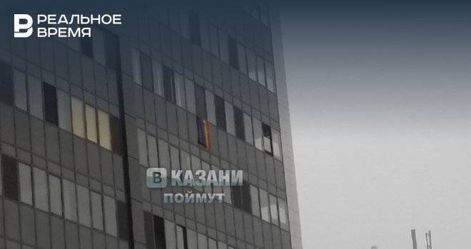 В Казанском ЖК заметили вывешенный радужный флаг