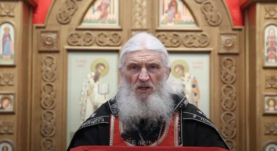 Схиигумен Сергий, захвативший монастырь на Урале, требует создать народное ополчение и «выбросить» из РПЦ патриарха Кирилла