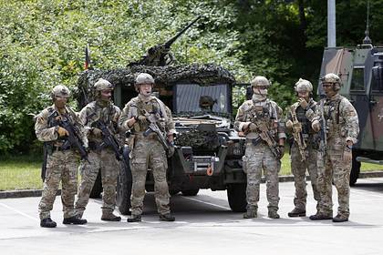 В Германии начались обыски по делу о правом экстремизме в элитных войсках