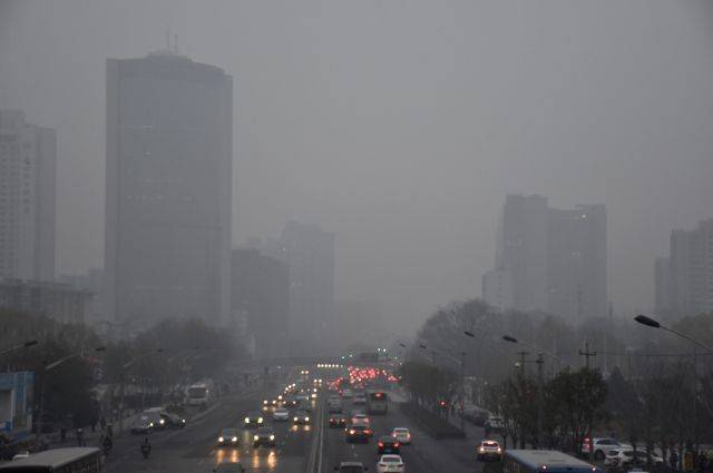 В Пекине уровень загрязнения воздуха в семь раз превысил норму ВОЗ