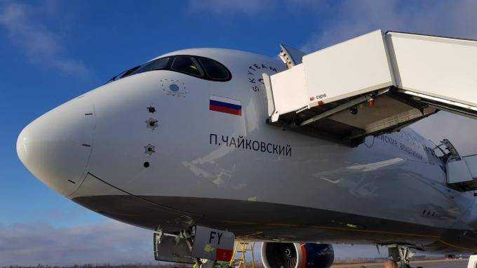 Авиакомпания "Россия" откроет ежедневные рейсы в Анталью из Петербурга