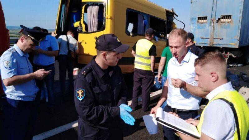 В Госдуме предложили запретить ночные поездки после ДТП в Крыму с 9 жертвами