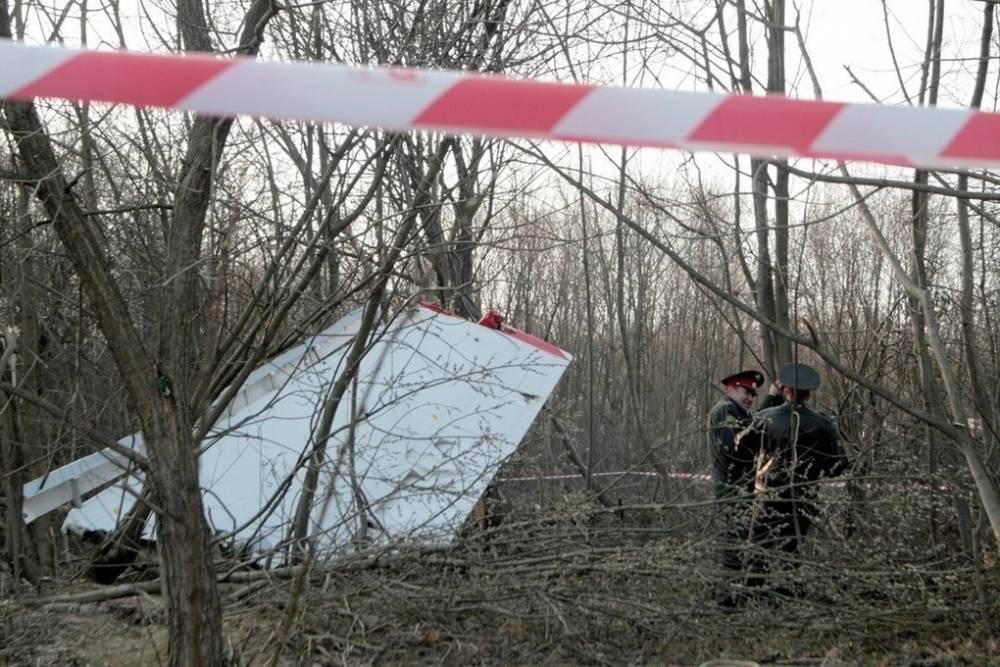 Польша заявила о заложенном в России тротиле в самолет Качиньского